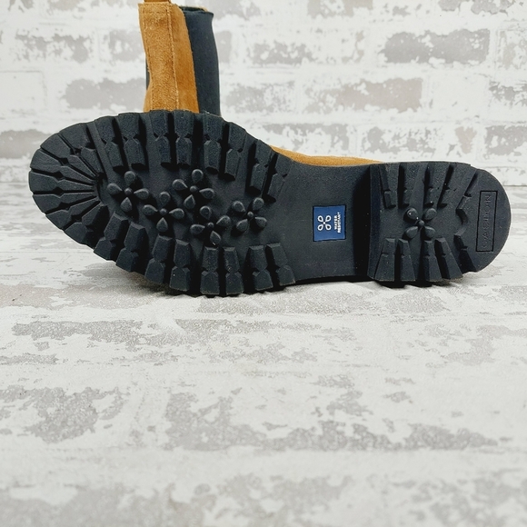 NEW Caslon Miller Brown Suede Pull On Water Resistant Lug Chelsea Bootie A460 - Picture 8 of 11